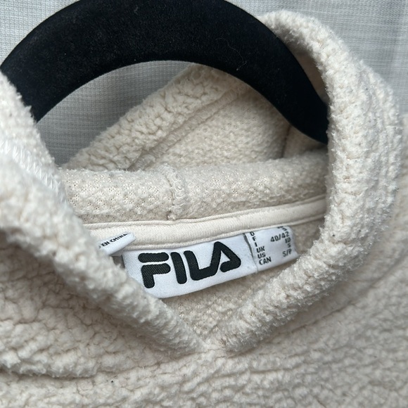 FILA HOODIE SIZE(S) - Picture 4 of 5